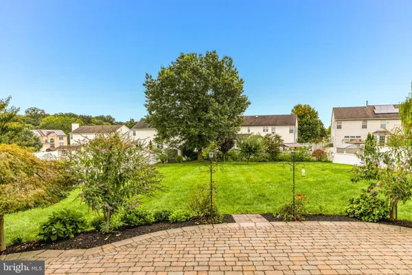 15 VALLEY FORGE DR