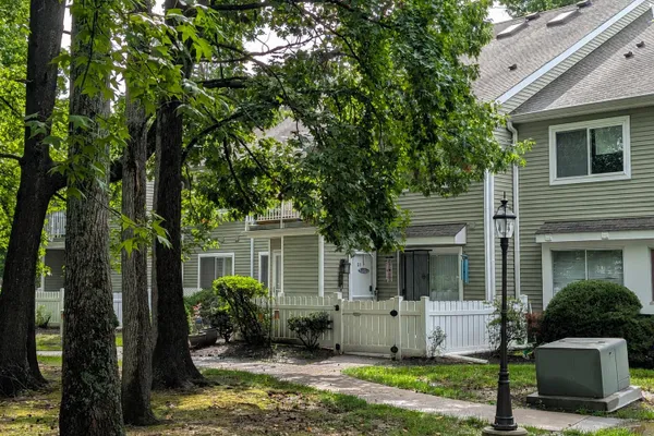 51 DEERBERRY LN