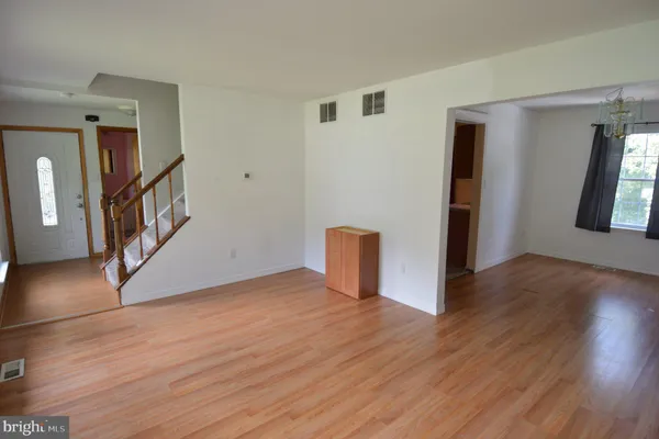 23 PEMBROOK RD