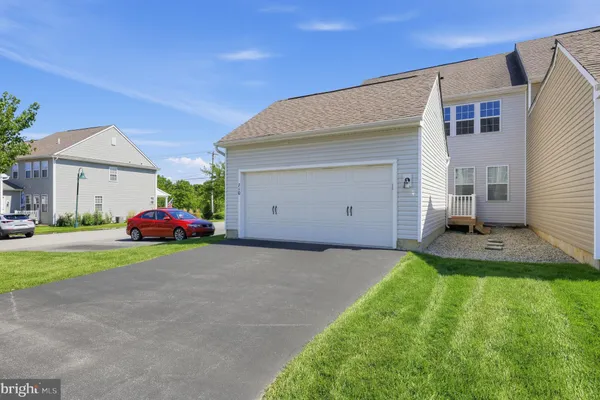 710 SUN VALLEY CT