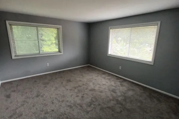 5618 CRENSHAW RD 834