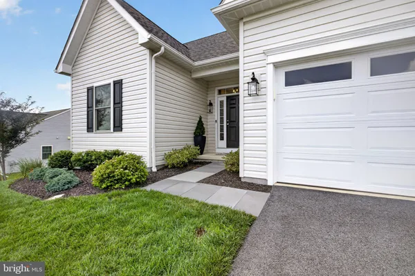 228 FLINTWOOD DR