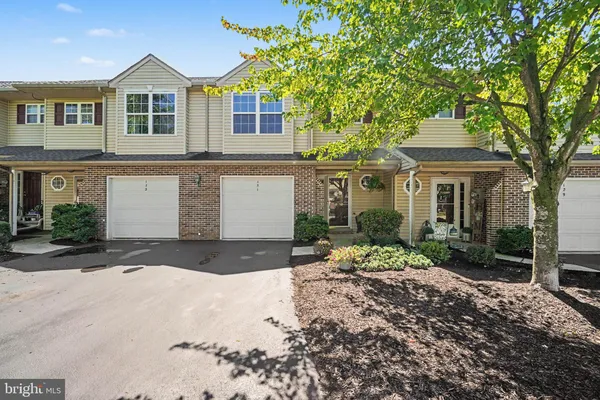 131 CARDINAL LN