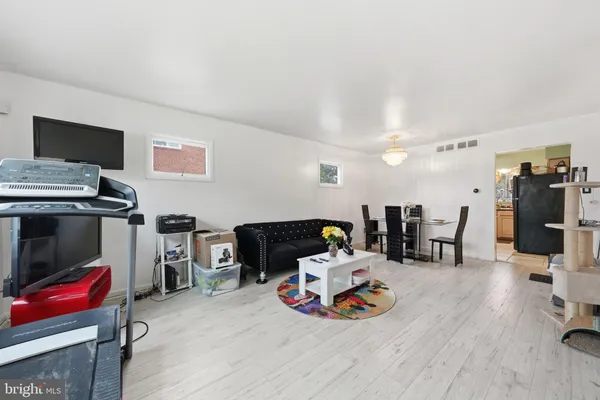 4016 27TH AVE