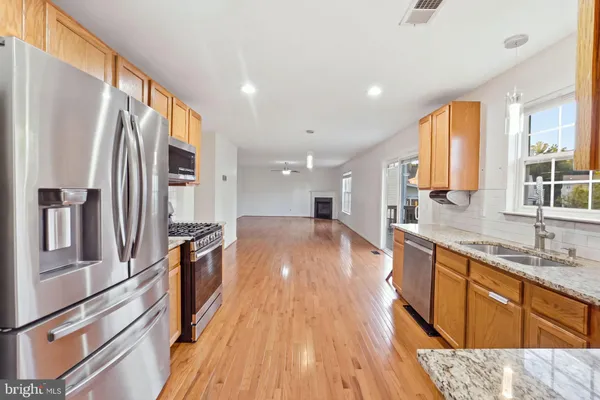 78 RIPLEY RD