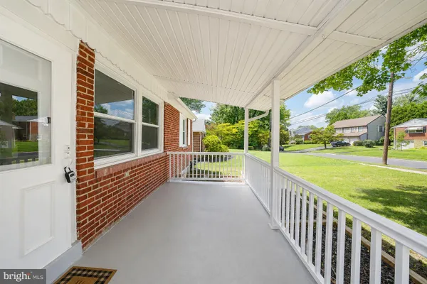 324 VALLEY VIEW RD