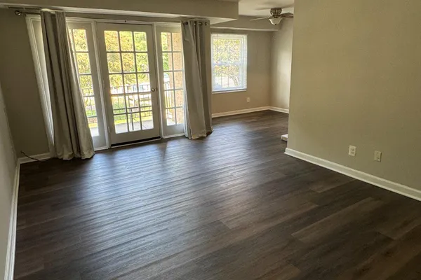 3991 LYNDHURST DR 204