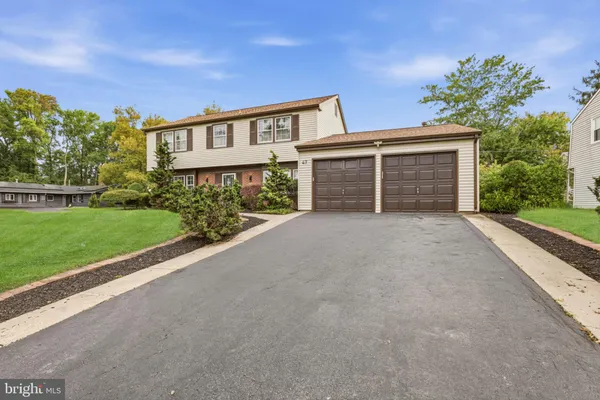 47 NEPTUNE LN