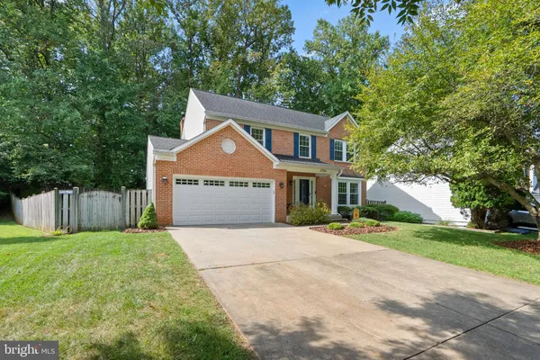 2704 LINDENWOOD DR