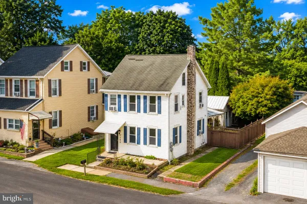 7588 TREXLER CIR