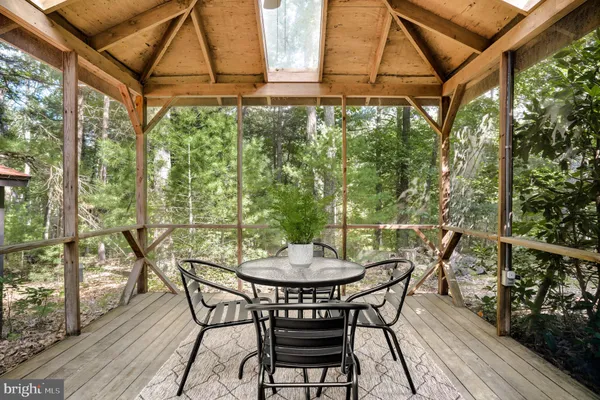 236 JUDD LN