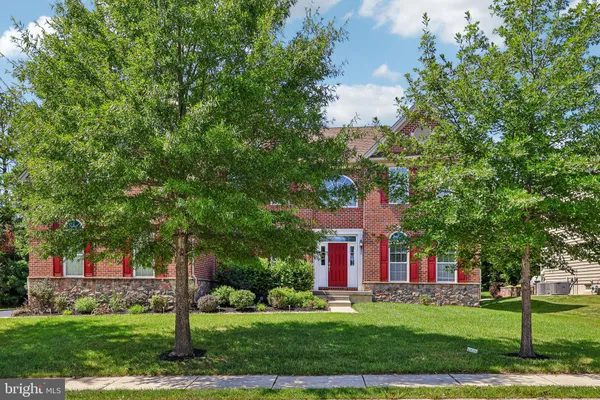 514 CHARIOT CT