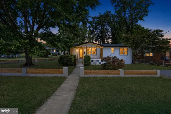 4620 LACY AVE