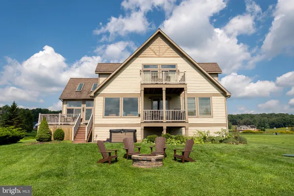 342 LAKEFRONT LINKS DR