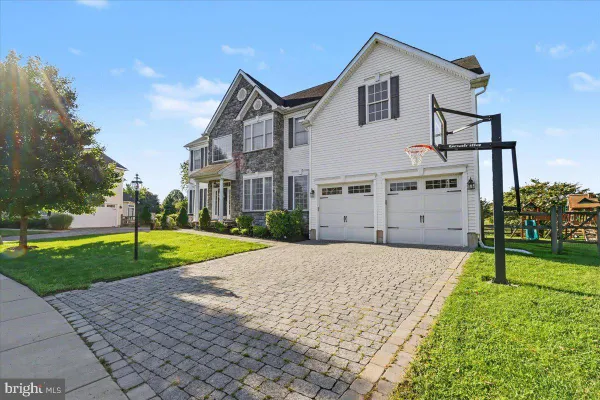 410 THISTLE DR
