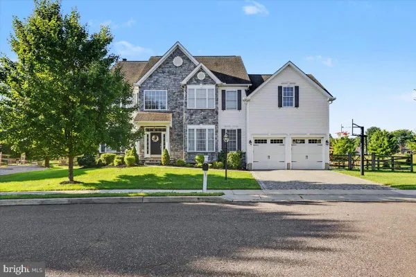 410 THISTLE DR