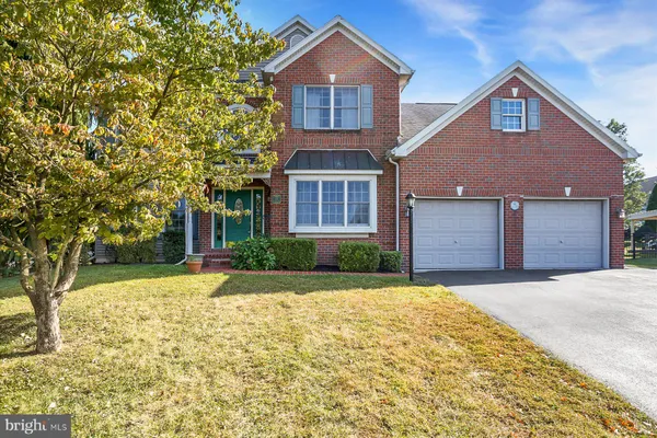 23 PIN OAK ST