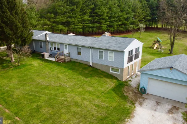 1045 DOYLE RD