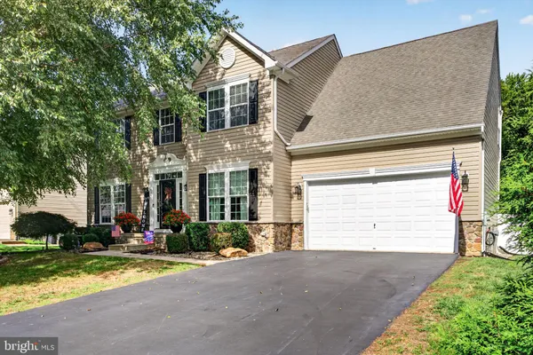 414 ARNOLD DR