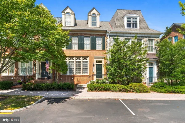 1412 HARVEST CROSSING DR