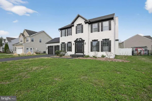 105 MAKO DR