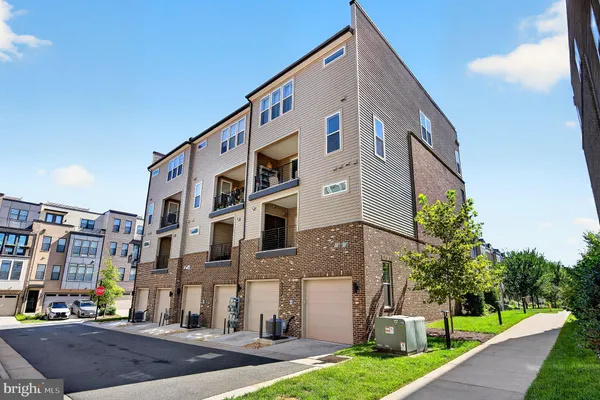 14429 BECKETT GLEN CIR 1001