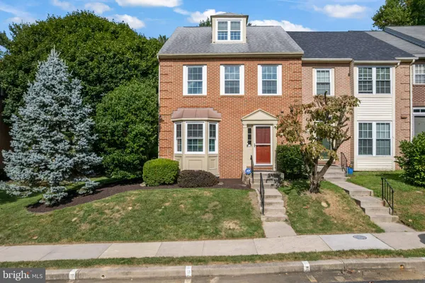 18 STEEPLEJACK CT