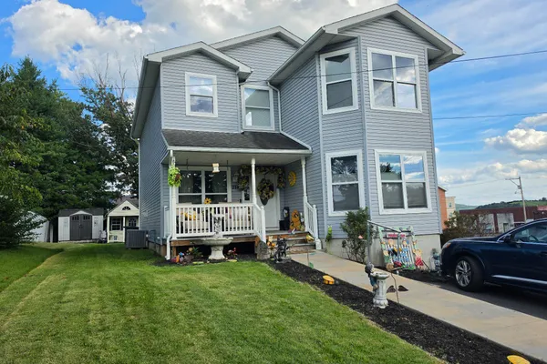 218 WEMPE DR