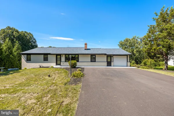 13132 MANOR DR