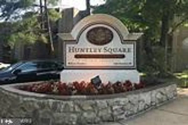 3331 HUNTLEY SQUARE DR A