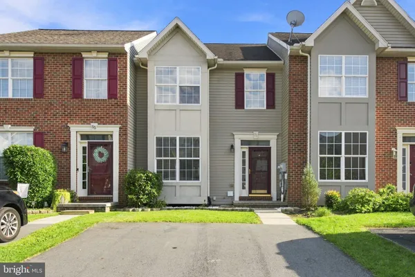 53 SARA LN