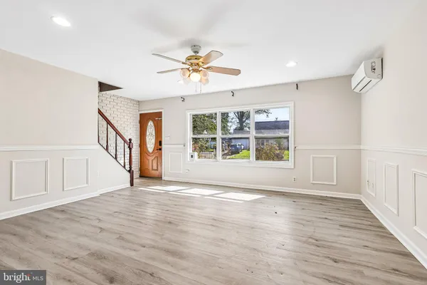 70 VILLAGE LN