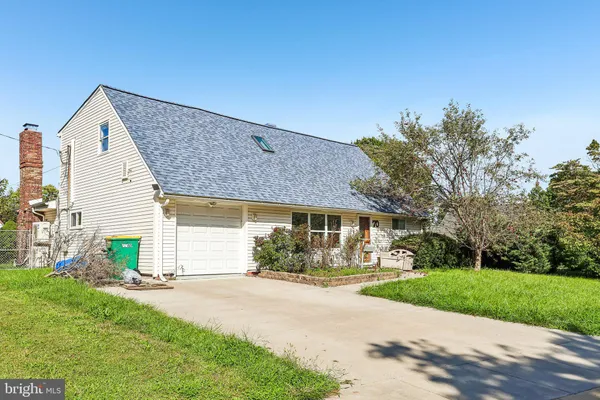 70 VILLAGE LN