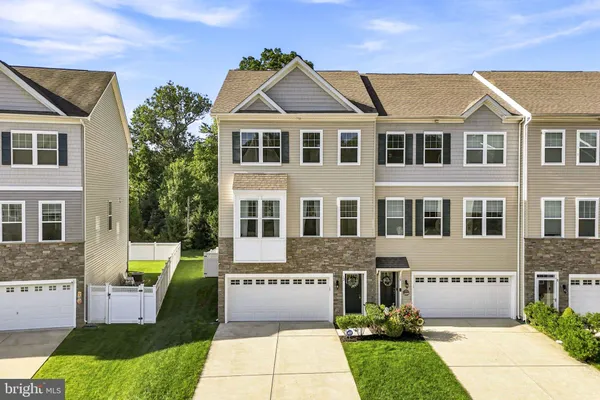 12 SULLIVAN WAY