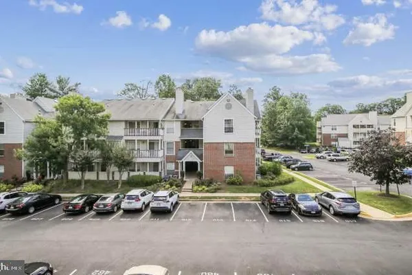 3921 PENDERVIEW DR 1828