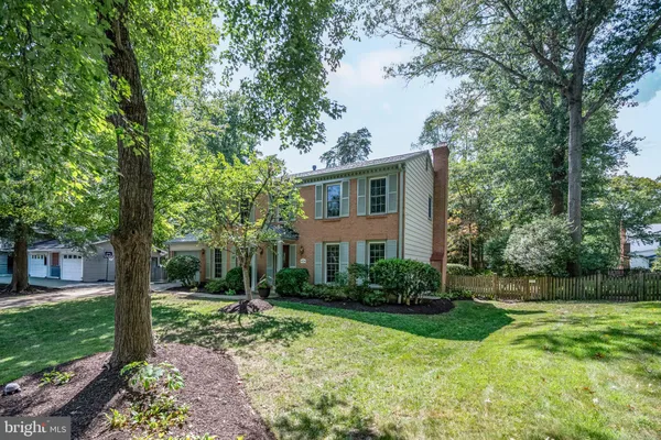 8620 YARDLEY DR