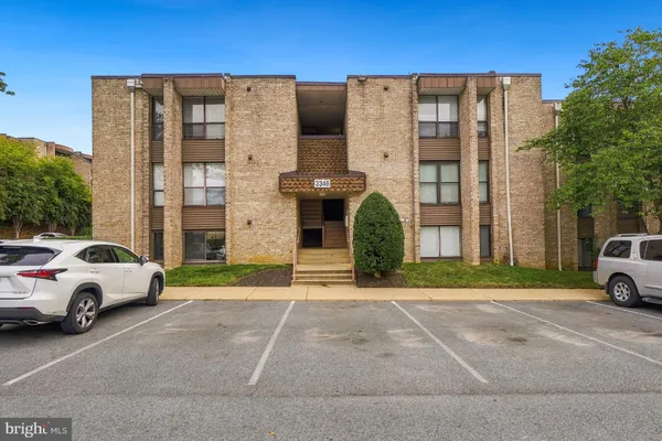 3346 HUNTLEY SQ T-1