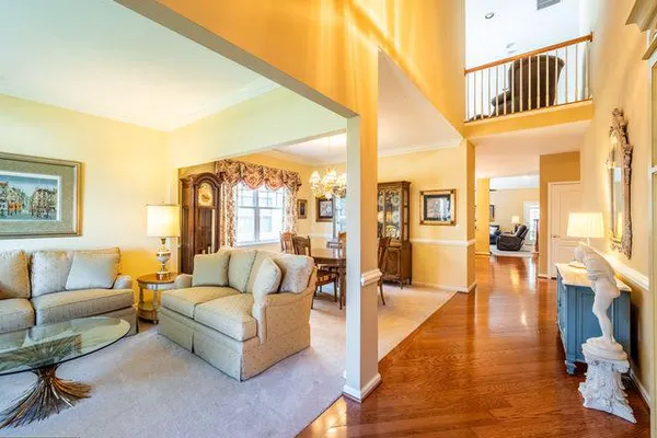 70 HUXLEY CIR