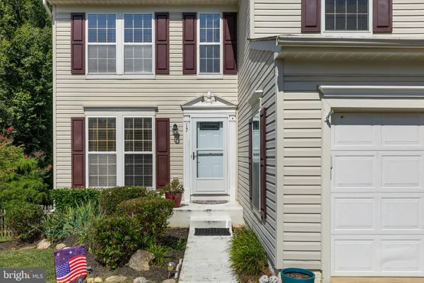 17 EMERALD DR