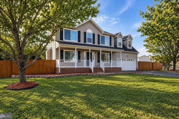 7527 STERLING DR