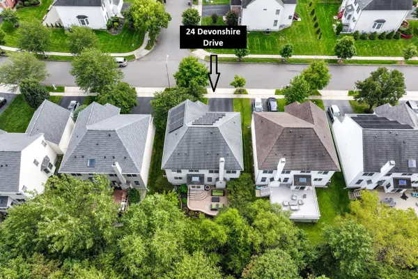 24 DEVONSHIRE DR