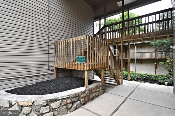 1110 PRITCHARD PL