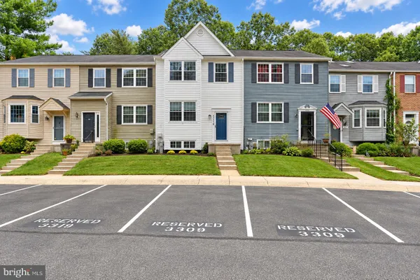 3311 PESCARA CT