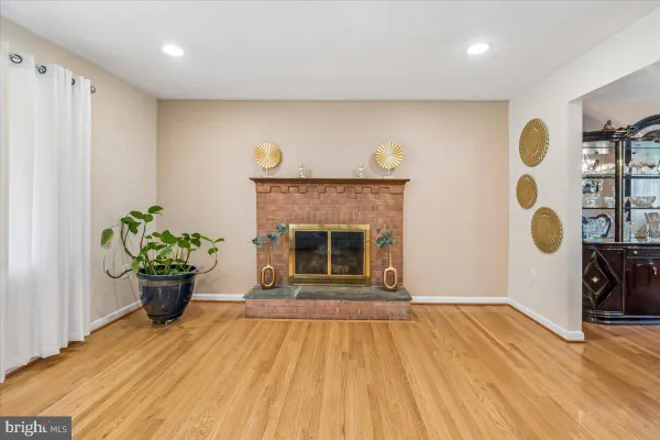5309 ACORN DR