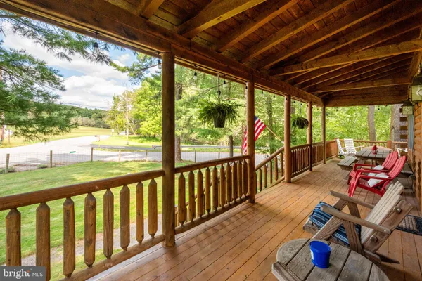 1529 PARADISE POINT RD