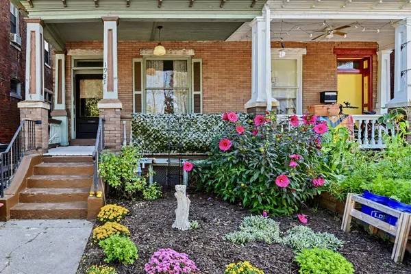 1931 N 2ND ST