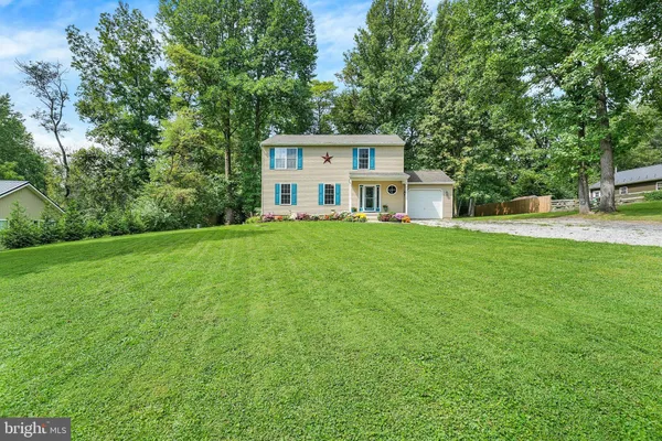177 LAUREL DR