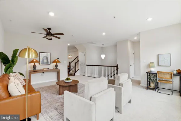 10102 DORSEY LN 52