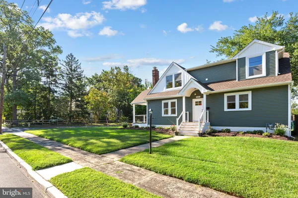 1207 MORGAN AVE
