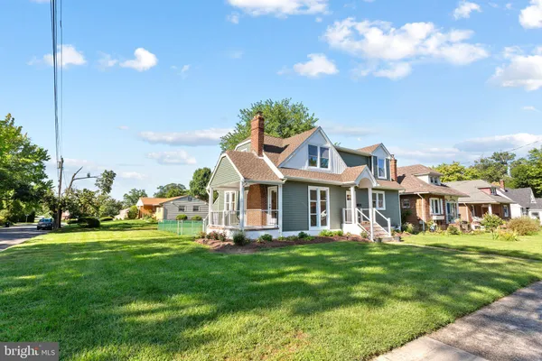 1207 MORGAN AVE